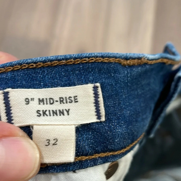 Madewell 9" Mid-Rise Skinny Jeans Raw-Hem Size 32 - Picture 9 of 14